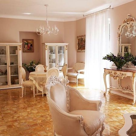 Hotel La Scogliera Бордихера Екстериор снимка