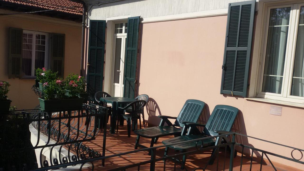 Hotel La Scogliera Бордихера Екстериор снимка