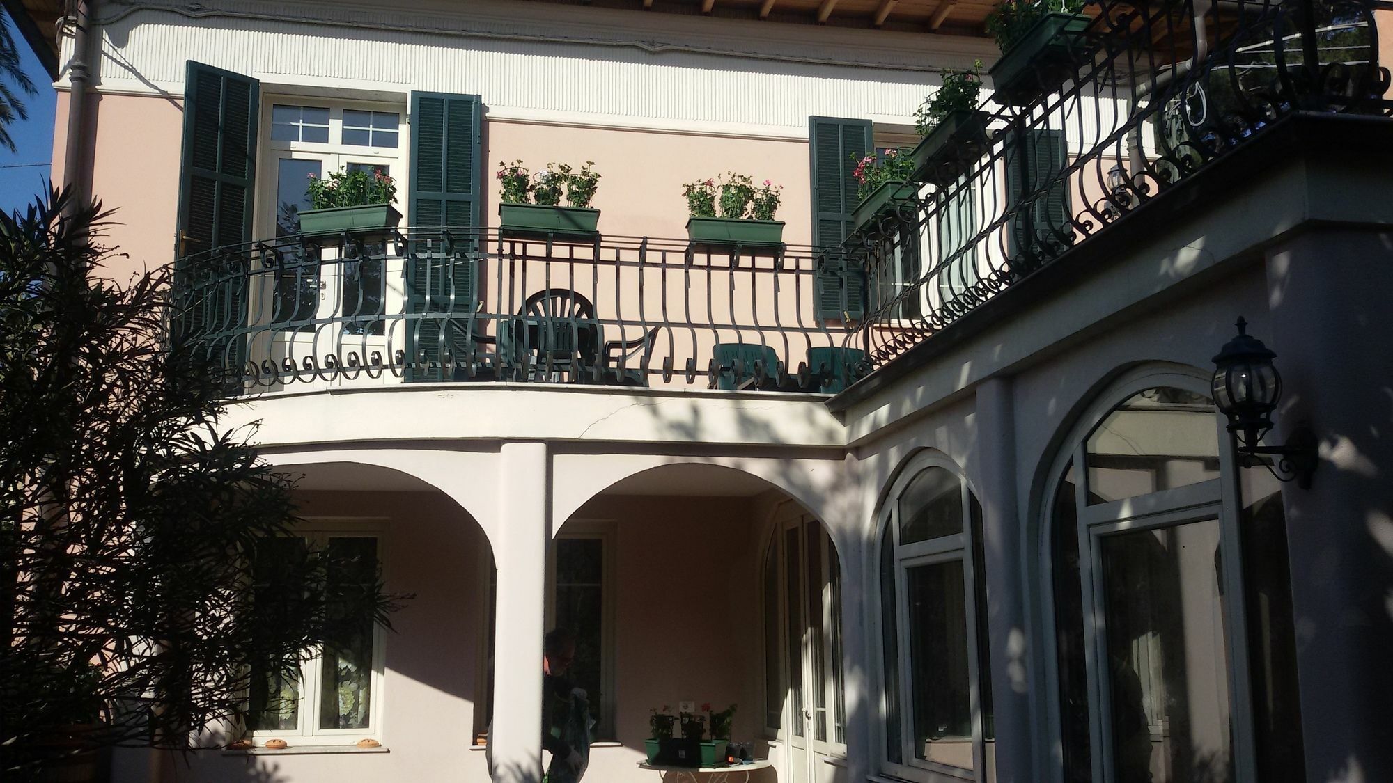 Hotel La Scogliera Бордихера Екстериор снимка
