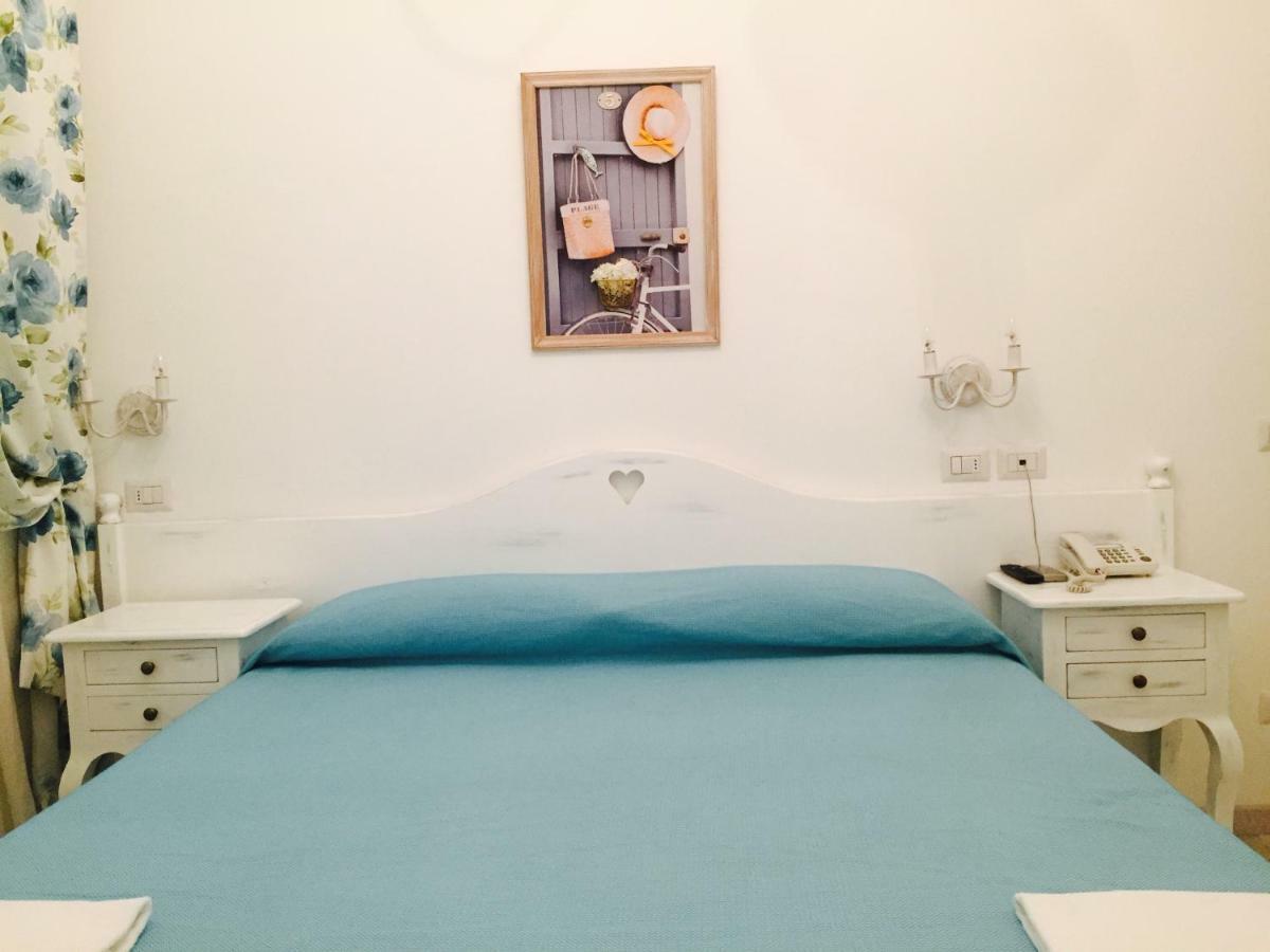 Hotel La Scogliera Бордихера Екстериор снимка